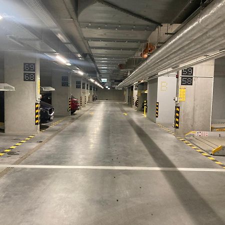 קטוביץ Sloneczny Apartament Z Garazem Przy Parku Kosciuszki מראה חיצוני תמונה