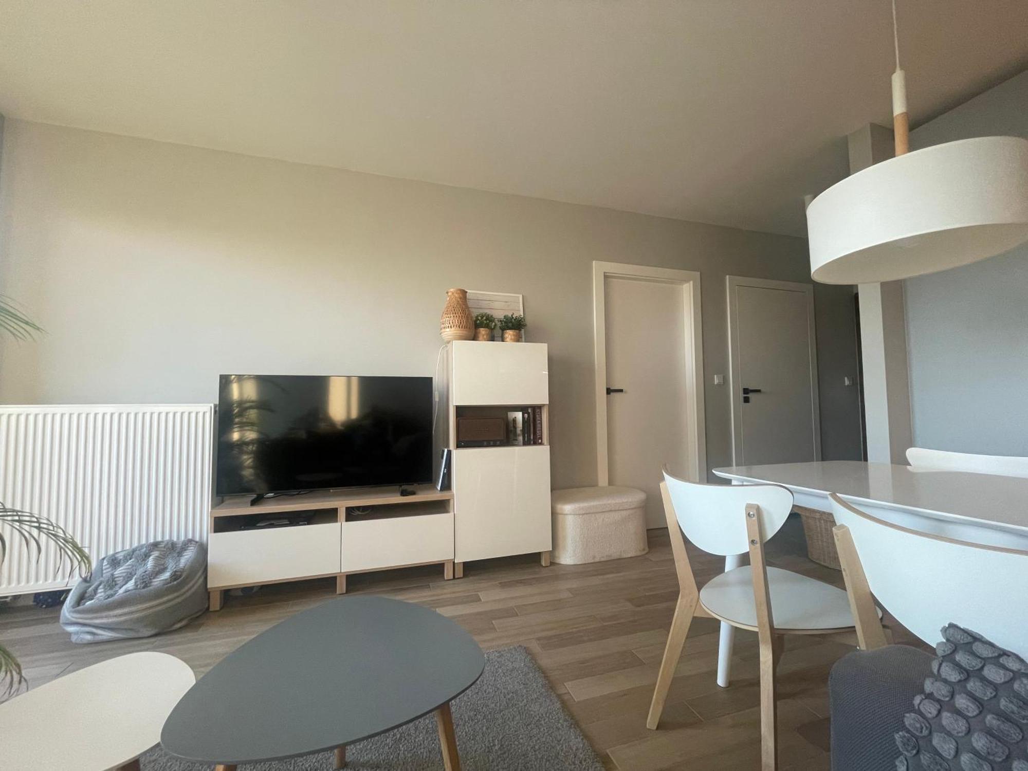 קטוביץ Sloneczny Apartament Z Garazem Przy Parku Kosciuszki מראה חיצוני תמונה